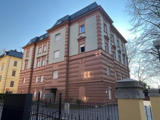 Luxury Apartment Paola 梅拉诺 外观 照片